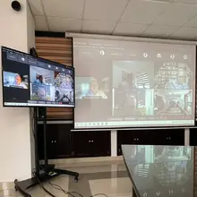 Reunión virtual pares amigos