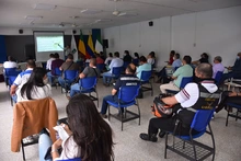 Asistencia al auditorio Fabio Arias Vélez