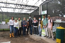En el día de la Tierra, uniquindianos recorrieron el relicto boscoso “Cedro Rosado”