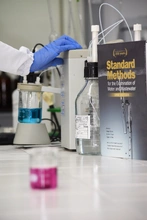 Laboratorio de Aguas de la Universidad del Quindío renueva su Acreditación con alcance a análisis ambientales